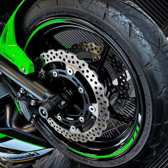 WIN A 2025 KAWASAKI NINJA + £500 CASH image 5
