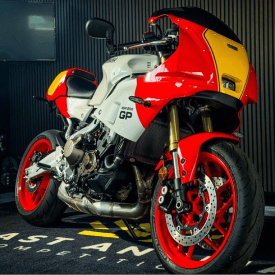 YAMAHA XSR900GP  image 2