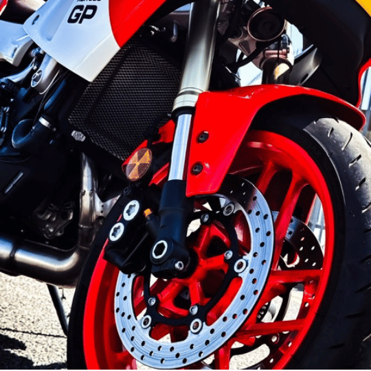 YAMAHA XSR900GP  image 3