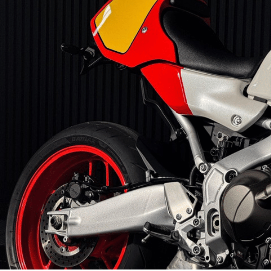 YAMAHA XSR900GP  image 4
